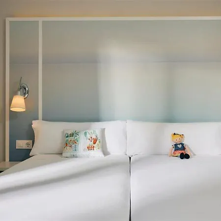 Flamingo Resort *