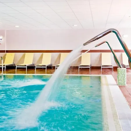 Flamingo Resort *